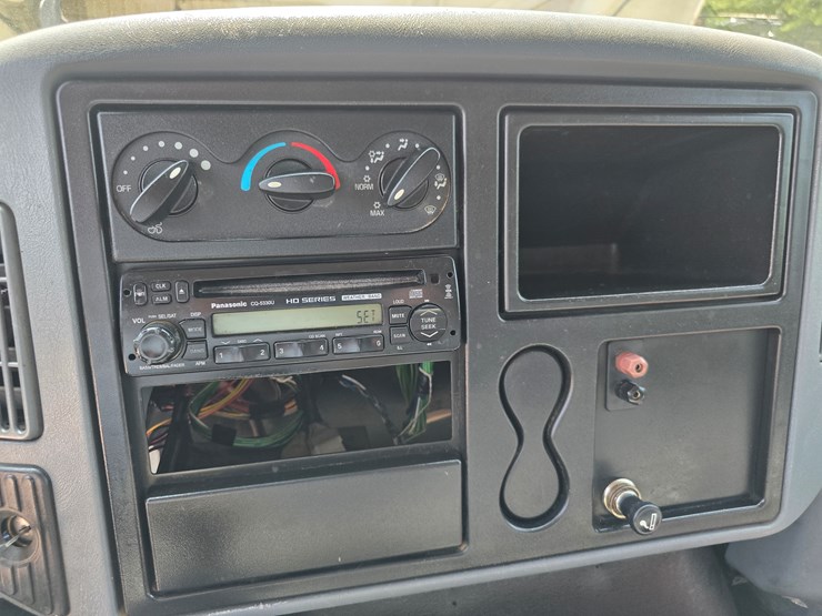 2007-international-durastar-4300-image-81