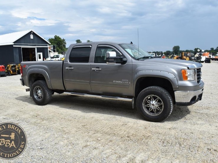 2007-gmc-sierra-2500-image-28