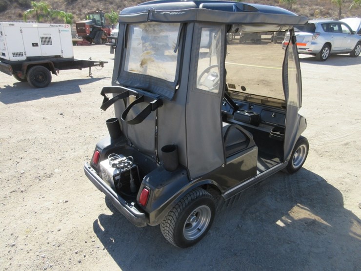 club-car-golf-cart,-image-3