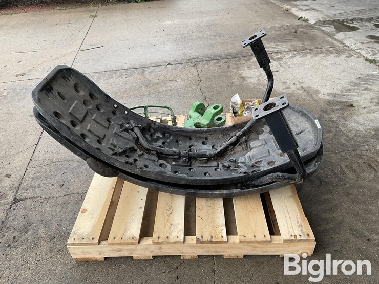 john-deere-front-fenders-image-4