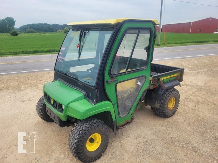 john-deere-gator-image-1