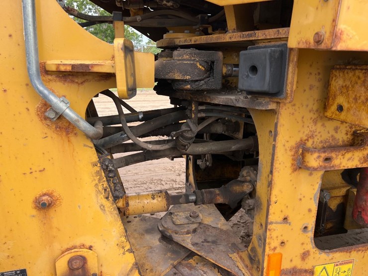 2007-caterpillar-930g-image-12