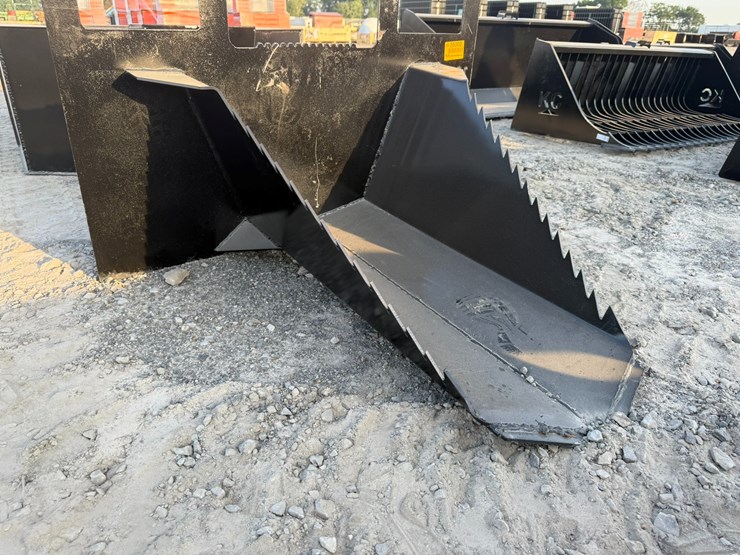 #2081-•-kc-40"-skid-steer-spade-bucket-inv#:-25302-image-5