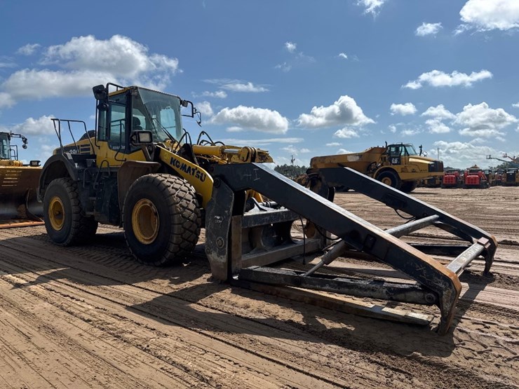 2019-komatsu-wa380-8-image-4