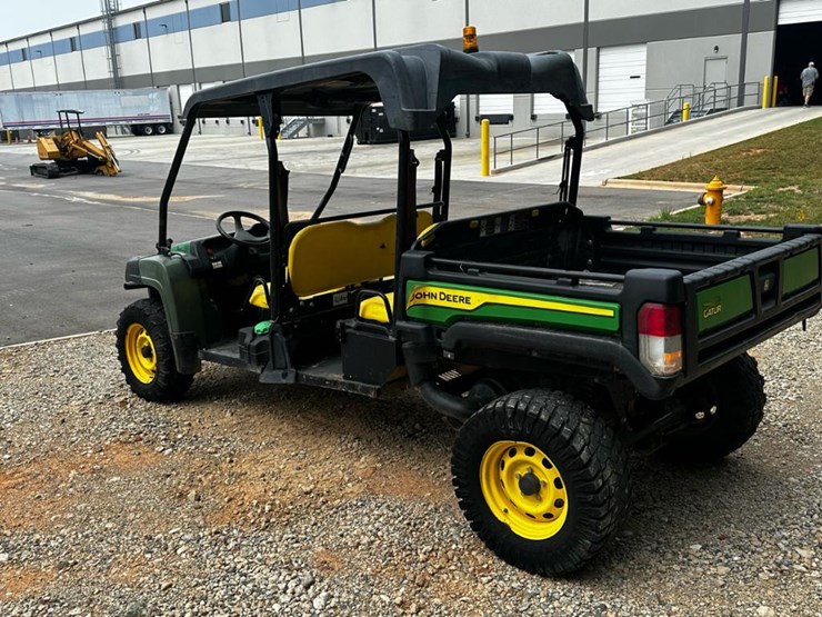 2019-john-deere-gator-xuv-825m-image-9