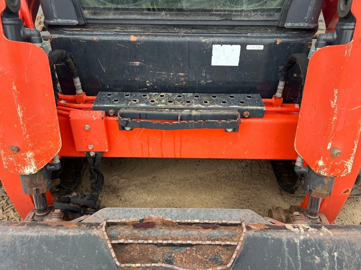 kubota-svl97-2-image-9