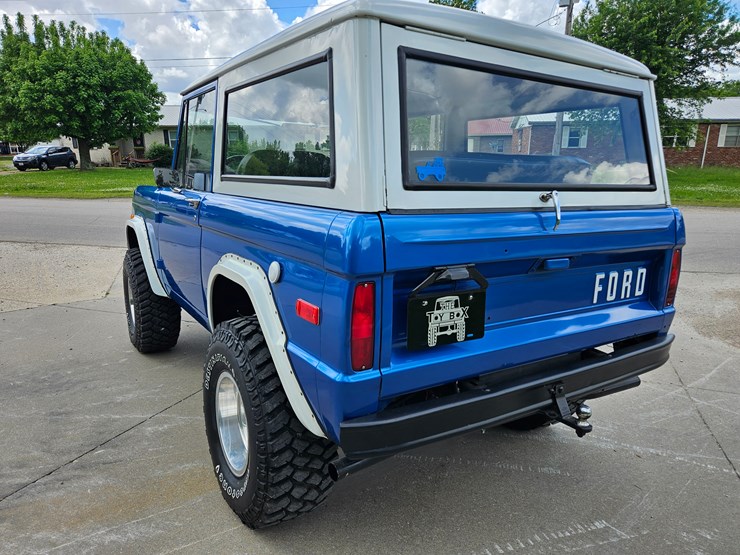 1974-ford-bronco-image-18