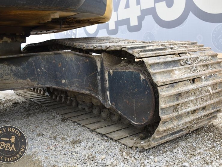2012-komatsu-pc228us-lc-8-image-68