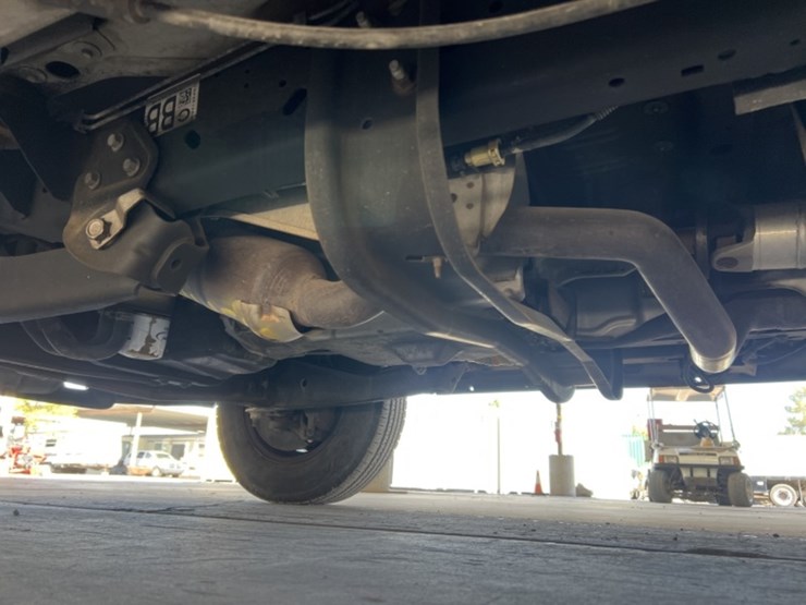 2012-ford-cargo-image-23