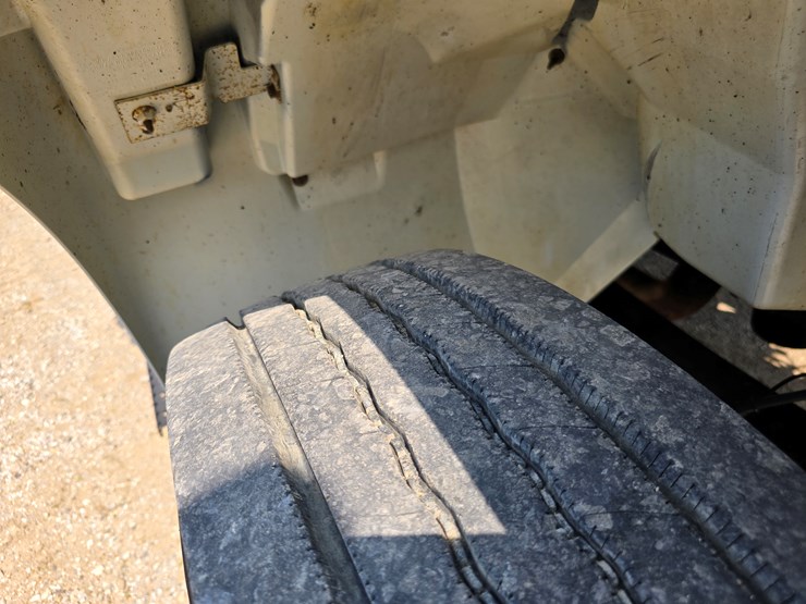 2007-international-durastar-4300-image-67