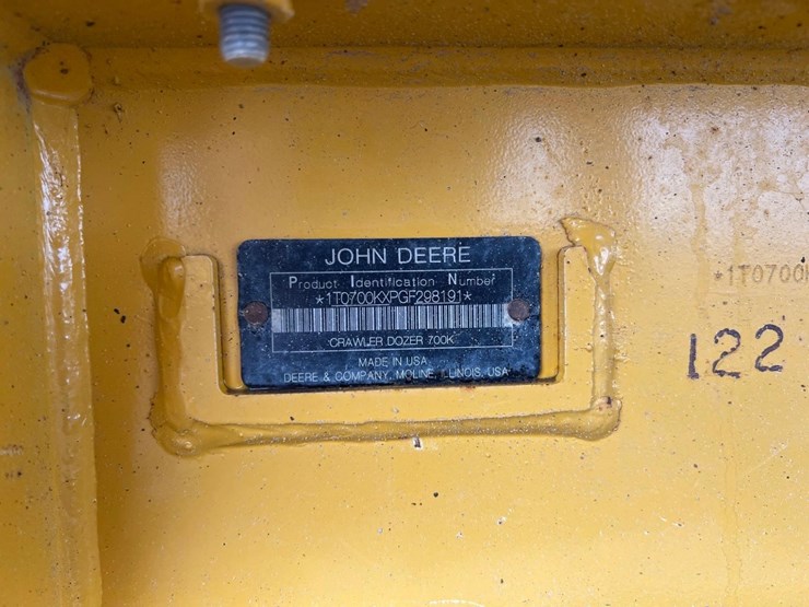 2016-deere-700k-lgp-image-33
