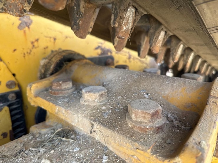 2021-caterpillar-259d3-image-15