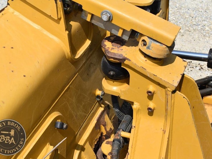 2019-caterpillar-d5k-lgp-image-40