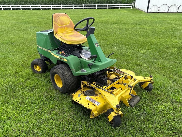 john-deere-f725-image-2