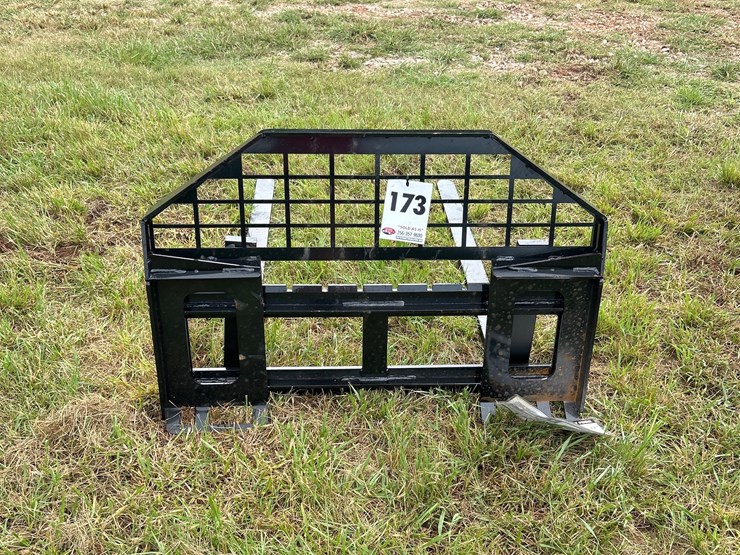 #173-•-skid-steer-forks-image-2
