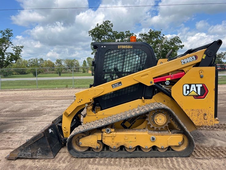 2021-caterpillar-299d3-image-1