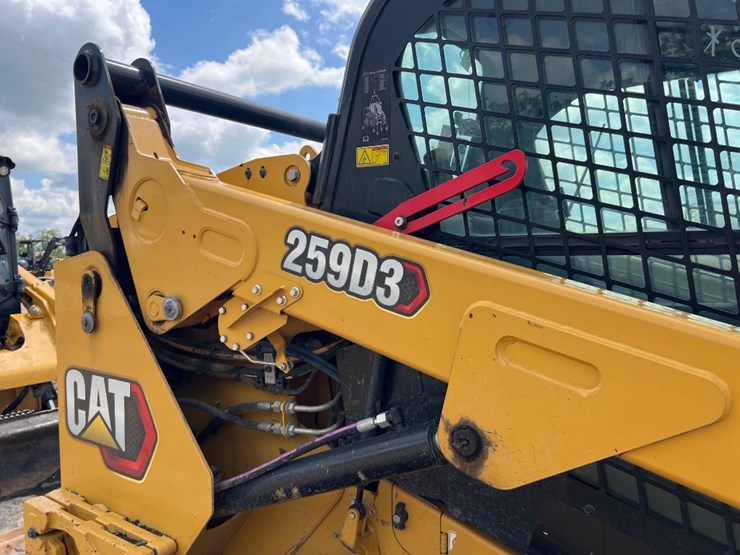 2022-caterpillar-259d3-image-22