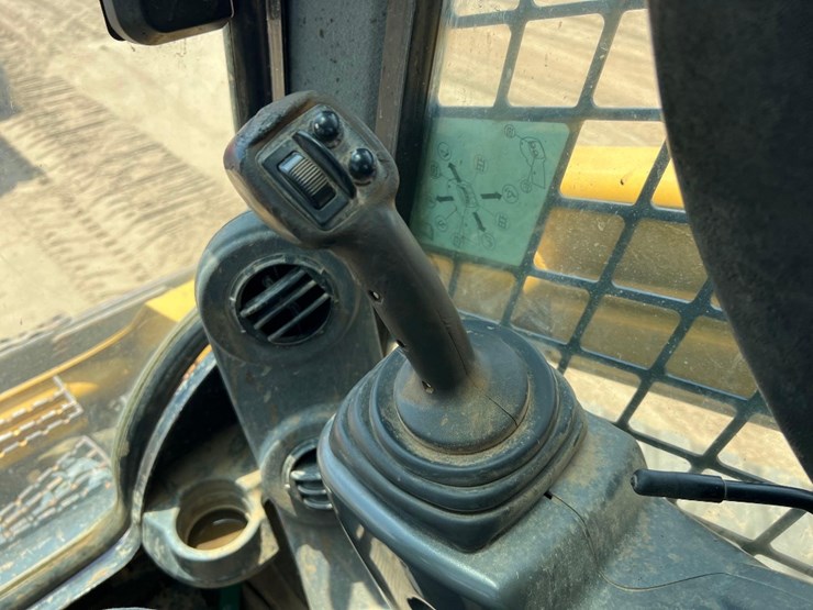 caterpillar-299d2-image-29