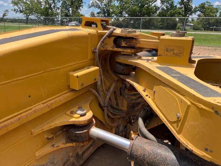 2019-caterpillar-d6-lgp-image-28