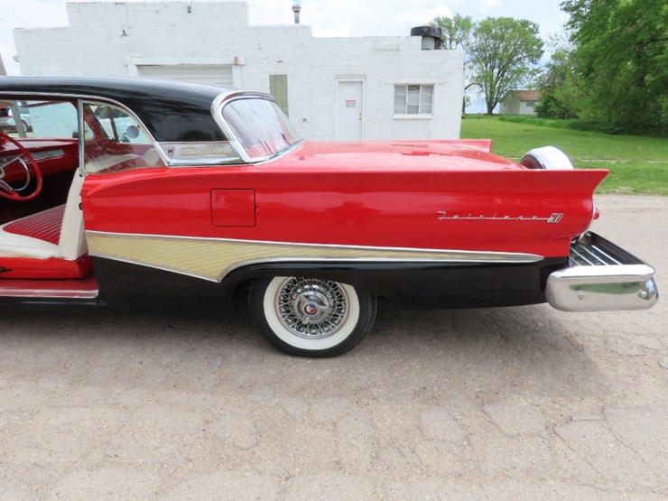 1958-ford-fairlane-500-skyliner-retractable-hardtop-image-29