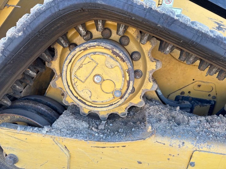 2022-caterpillar-259d3-image-14