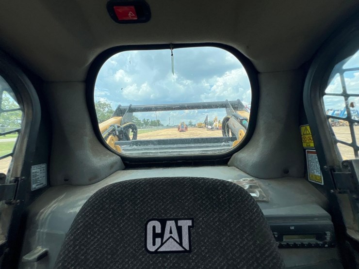 2016-caterpillar-262d-image-28