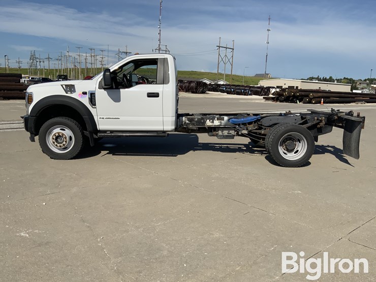 2018-ford-f550-xl-image-8