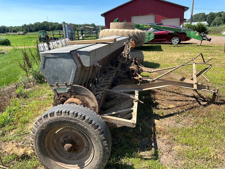 john-deere-10-image-7