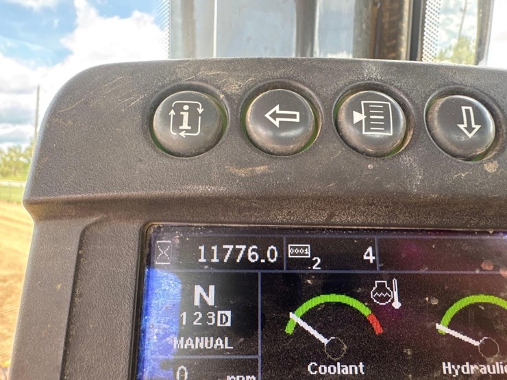 2017-deere-624k-image-20