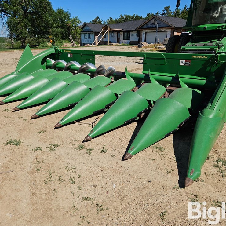 2011 JOHN DEERE 608C STALKMASTER
