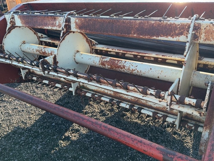 hesston-1071-image-3