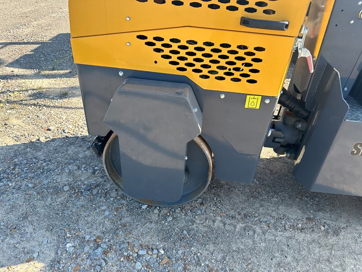#96-•-2025-sdlool-sl1000-vibratory-compactor-inv#:-30306-image-9
