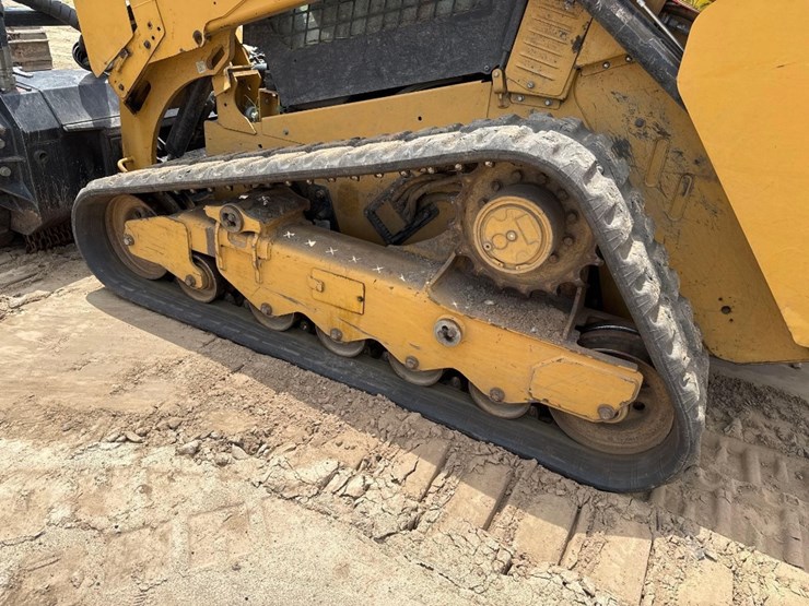 2021-caterpillar-299d3-xe-image-9