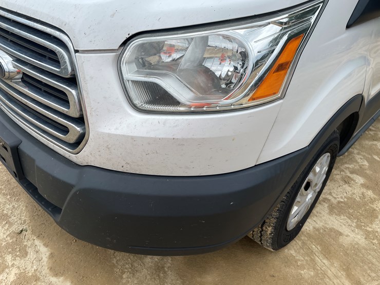 2015-ford-transit-image-12