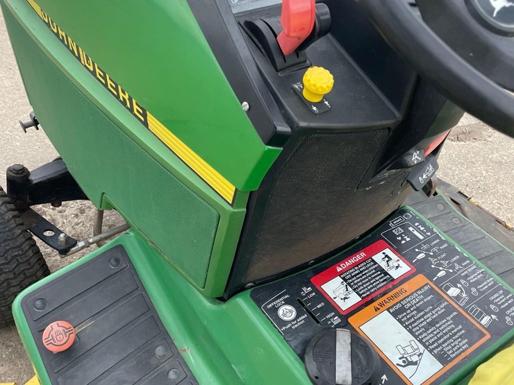 john-deere-425-image-22