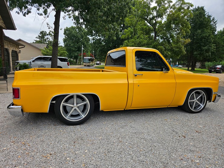 1984-chevrolet-c10-image-28