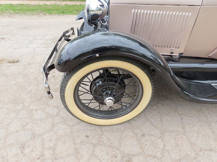 1928-ford-model-a-image-12