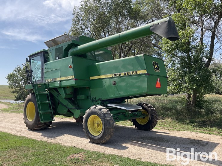 1988-john-deere-7720-image-7