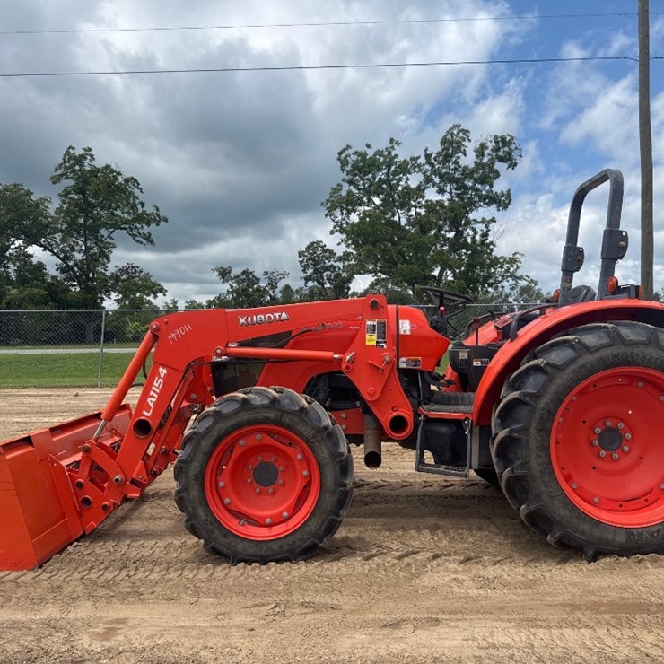 KUBOTA M7060