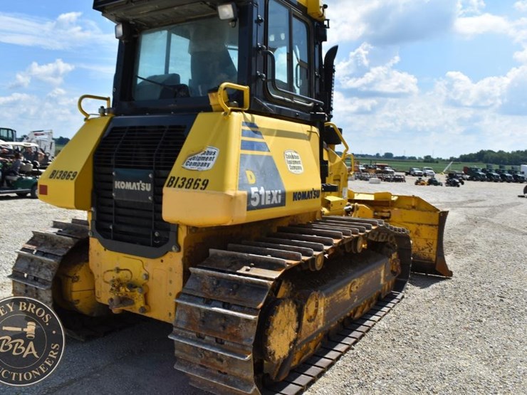 2014-komatsu-d51exi-22-image-16