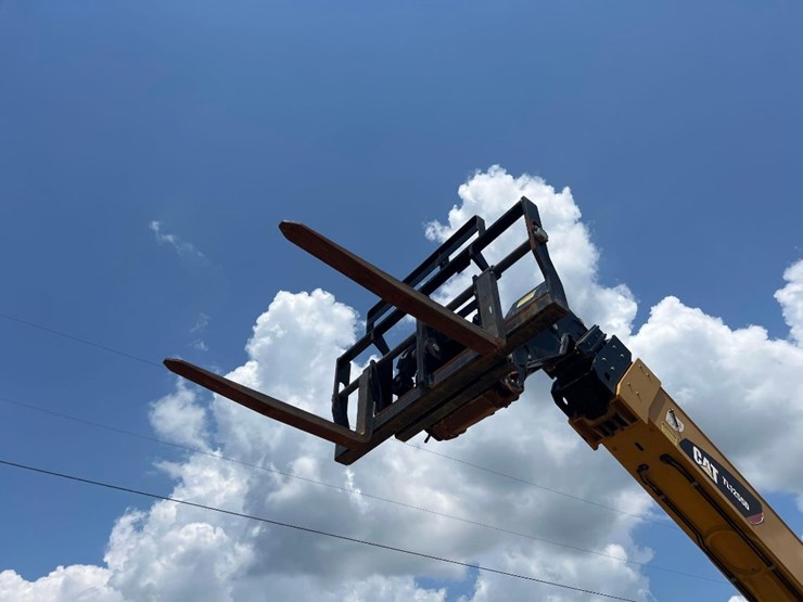 2019-caterpillar-tl1255d-image-23
