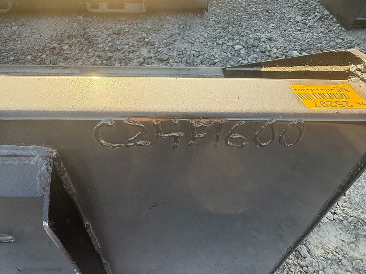 #2092-•-kc-78"-bucket-w/-single-blade-inv#:-25297-image-6