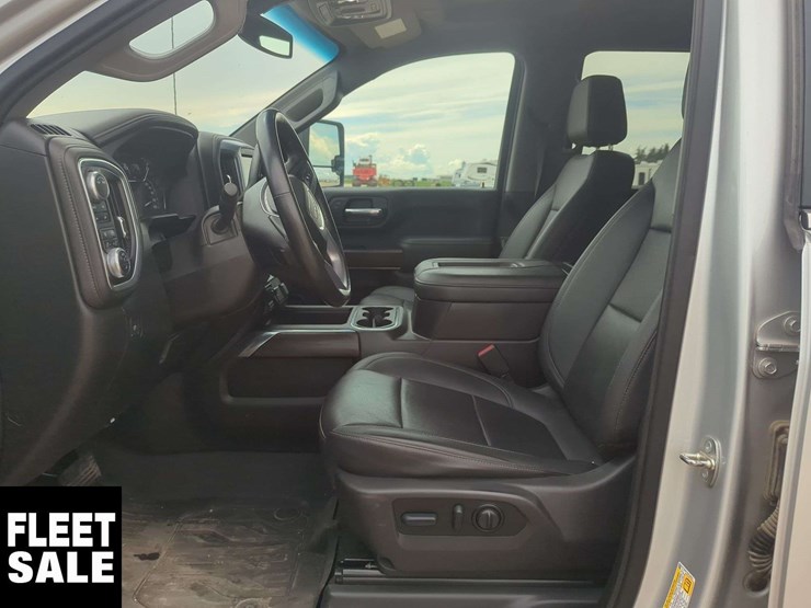 2022-gmc-sierra-2500hd-image-10