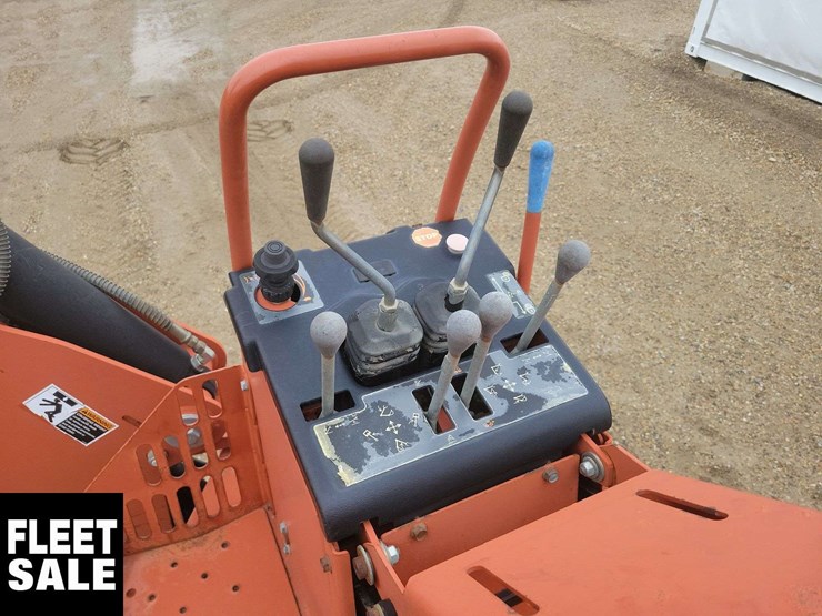 2007-ditch-witch-rt75-image-15