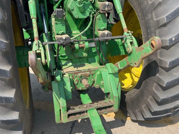 john-deere-4755-image-8