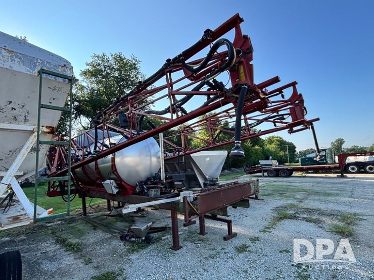 2014-case-ih-610-image-4