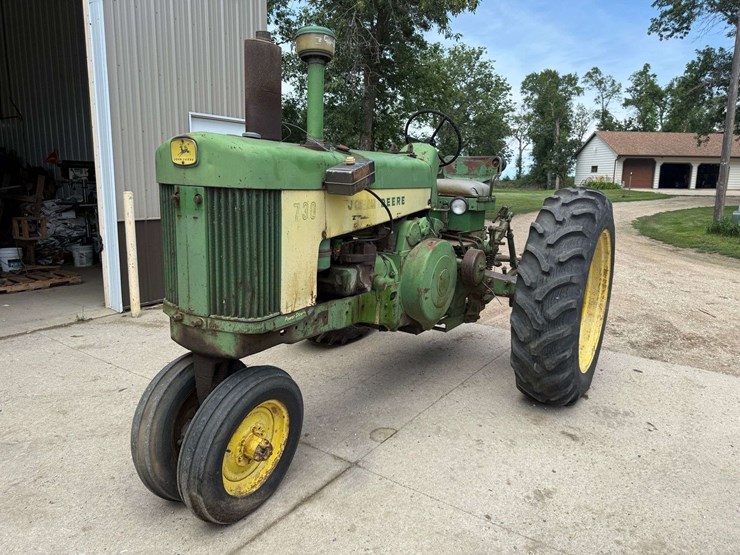 1959-john-deere-730-image-1