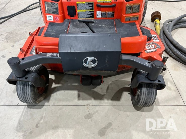 kubota-zd326-image-12