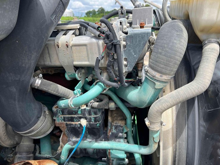 2007-volvo-vnl-truck-tractor-image-40