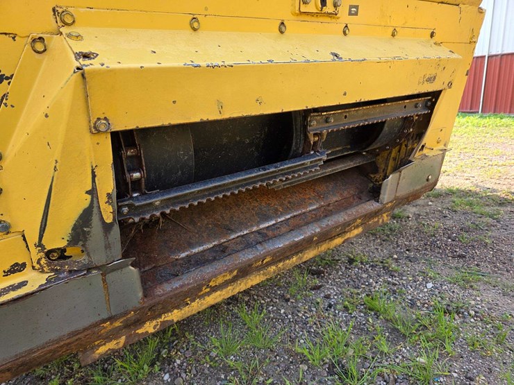 new-holland-tr87-image-33